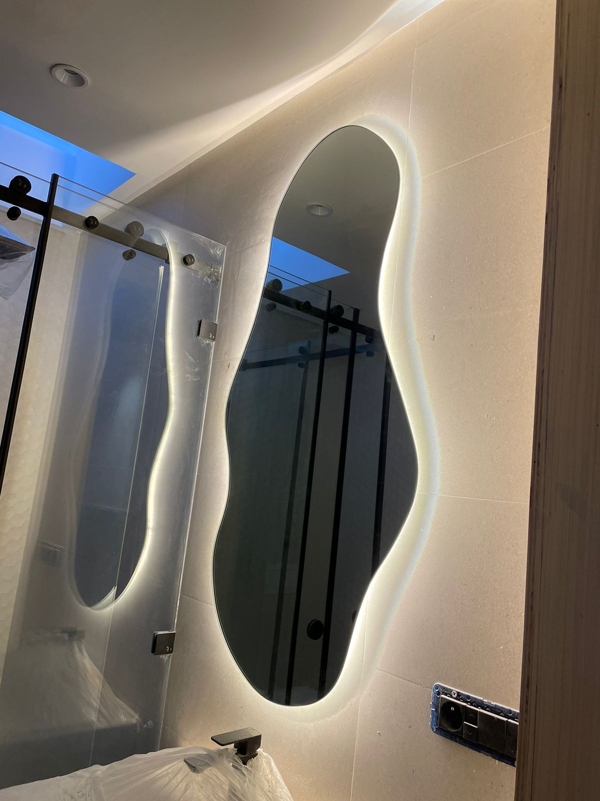 MIROIR MAGNUM