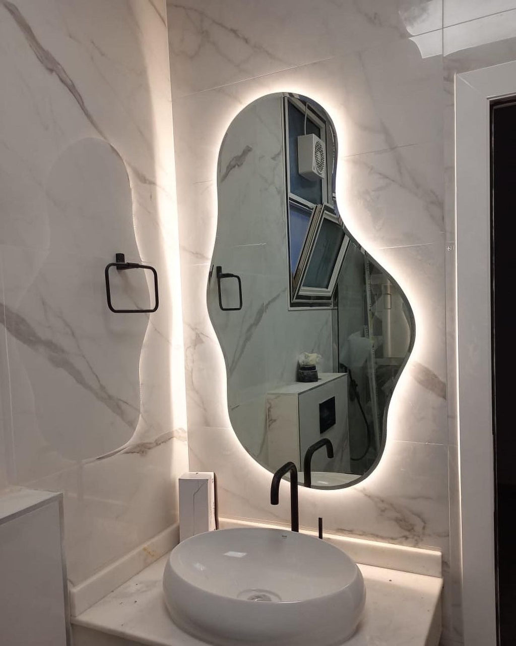 MIROIR MAGNUM
